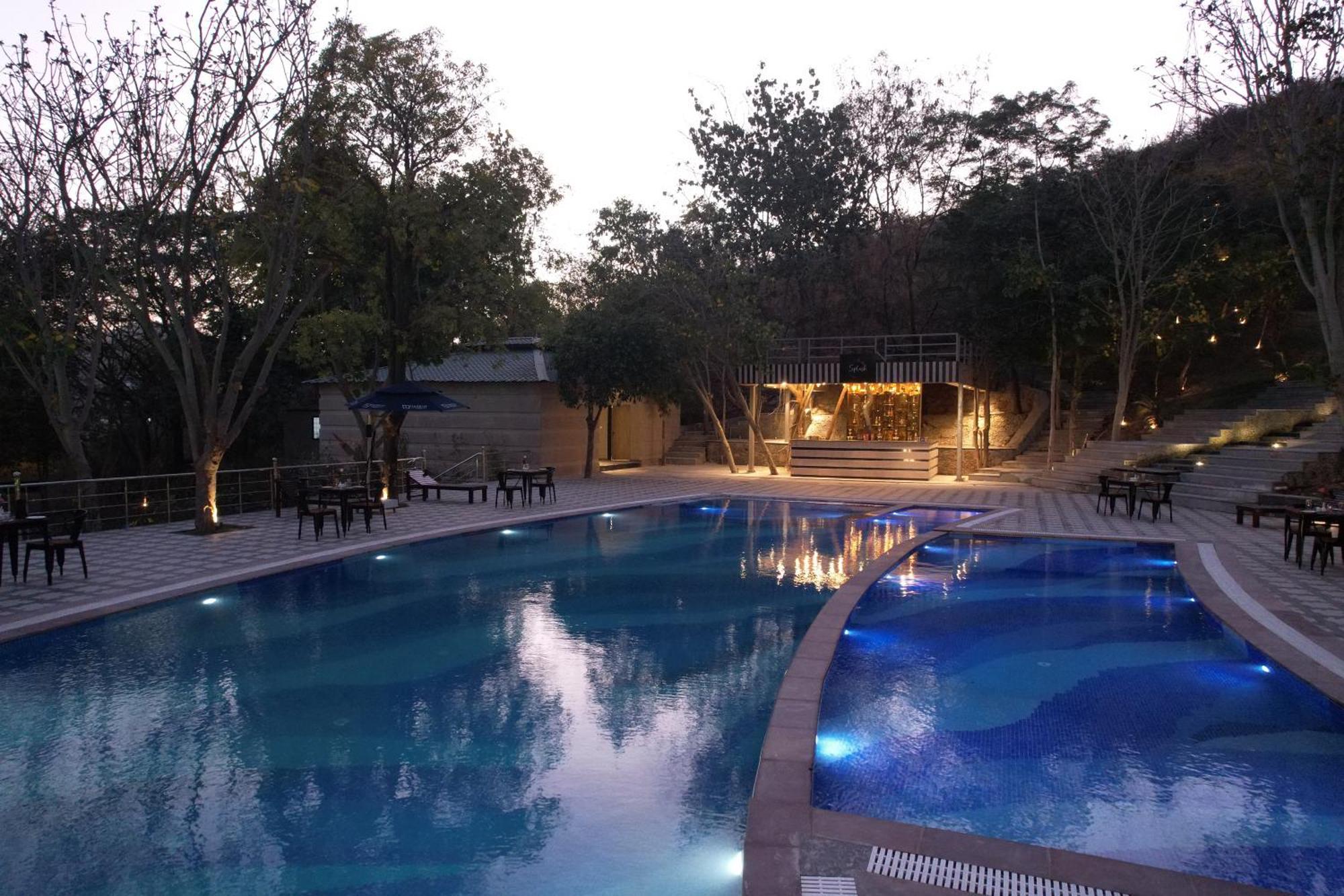 Essentia Luxury Resort & Spa Udaipur Esterno foto