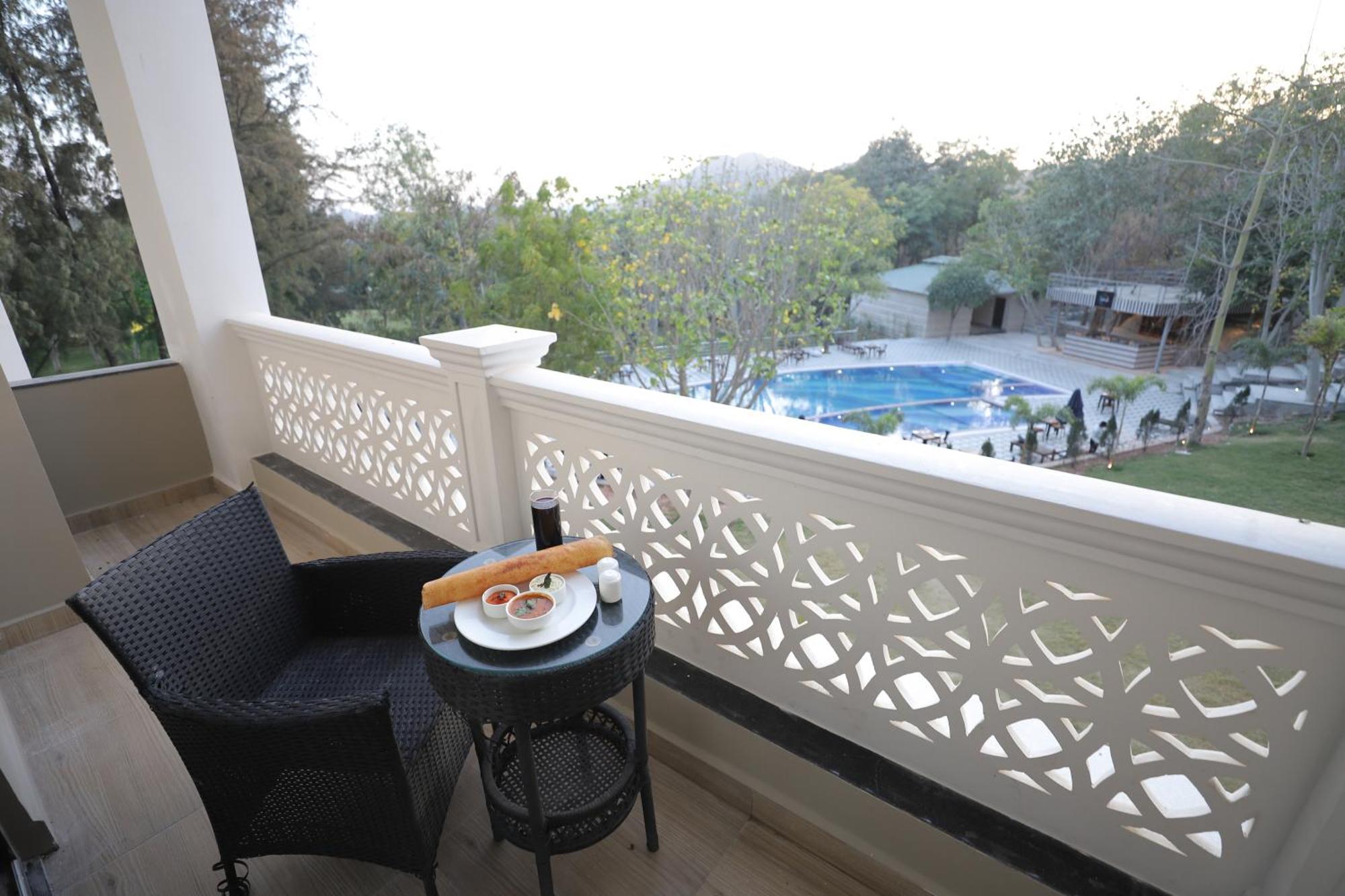 Essentia Luxury Resort & Spa Udaipur Esterno foto