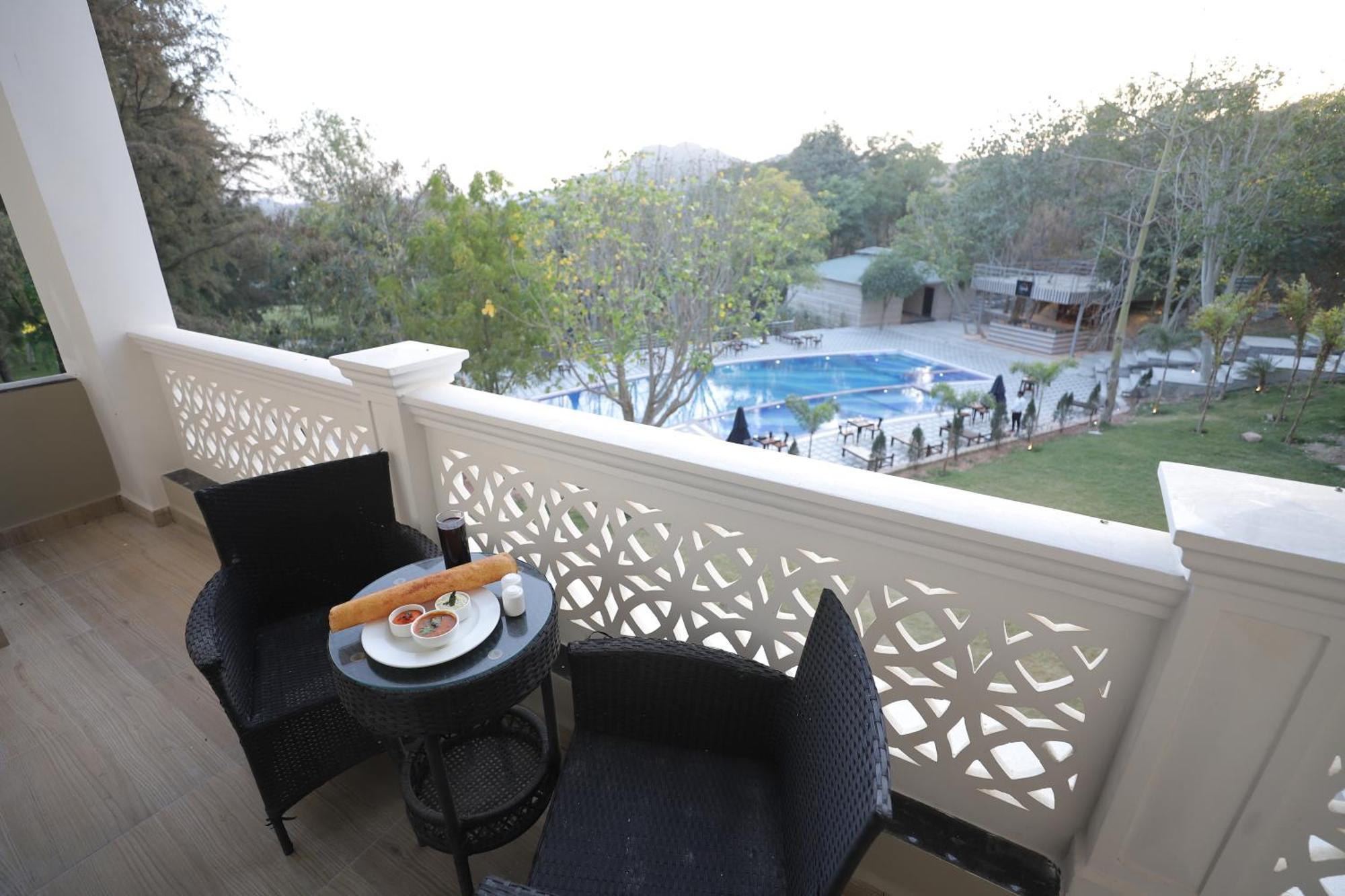 Essentia Luxury Resort & Spa Udaipur Esterno foto